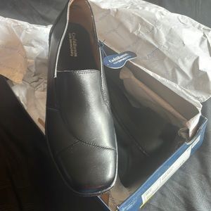 New in box size 10 Croft and Barrow womens black dress shoes